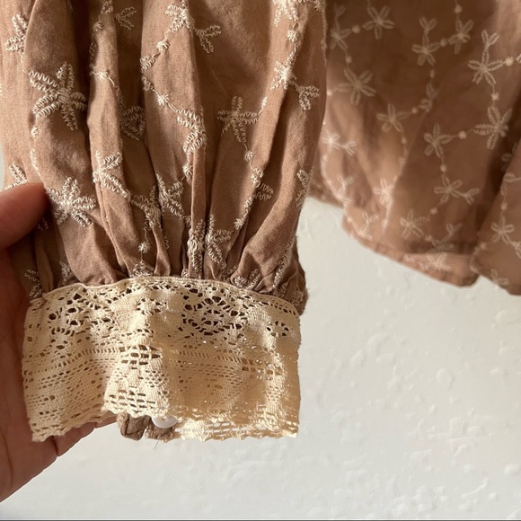 NWT Zara Embroidered Lace Romantic Blouse Beige S - Picture 5 of 11